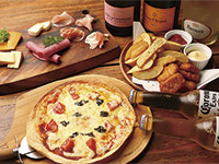 夜景の見えるダイニングバー MUSA