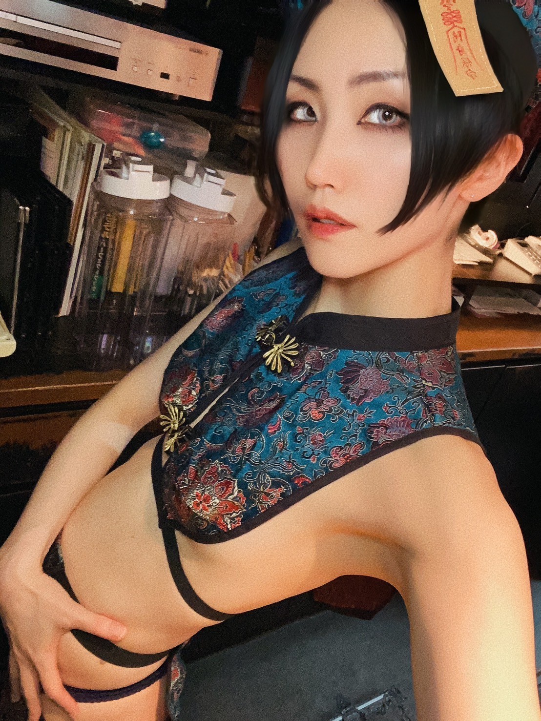 巳桔「クイーンズバー レイ」